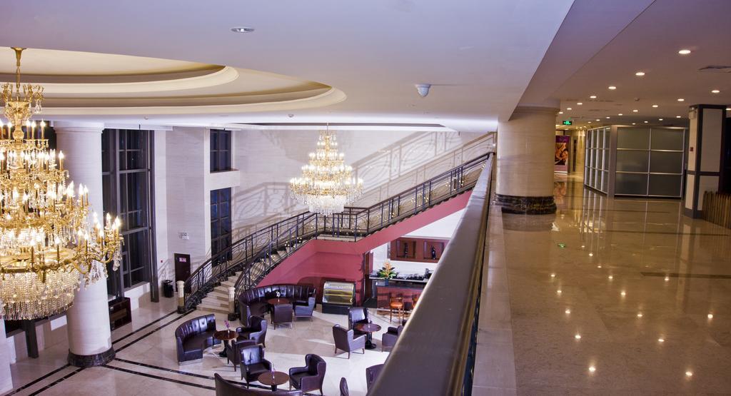 Tang Palace Hotel Accra Bagian luar foto