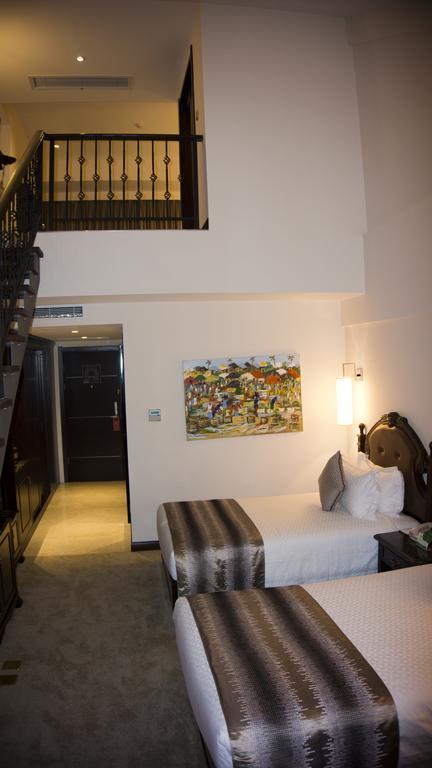 Tang Palace Hotel Accra Bagian luar foto